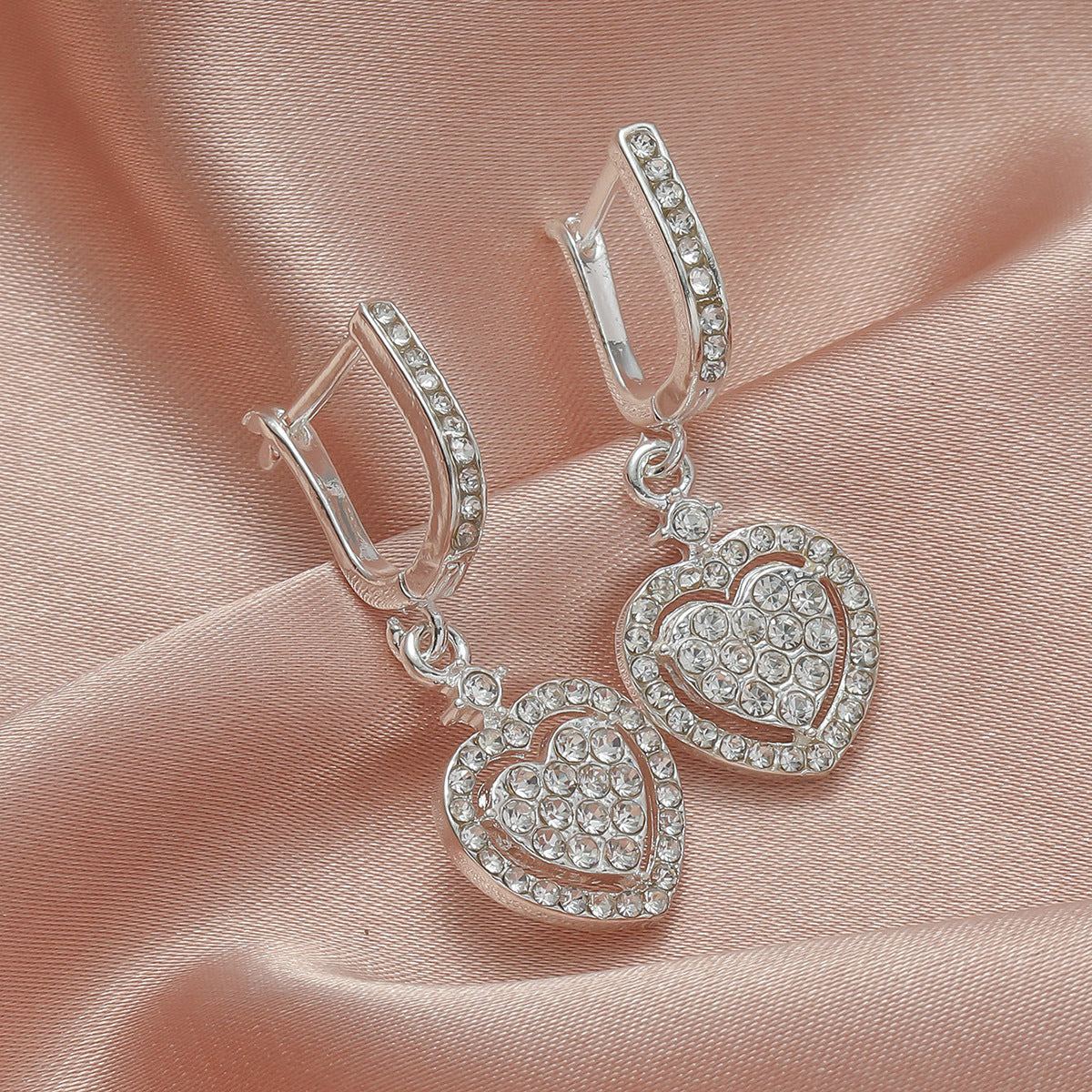 Hot Selling Hot Style Hollow Heart Zircon Earrings Sweet Love Earrings Female Valentine's Day Gift