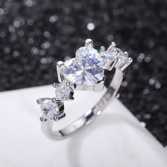 Trendy Classic 925 Silver Plated Love Heart Shaped Crystal With Side Zircon Stones Ring For Women Wedding Fine Jewelry Accessories