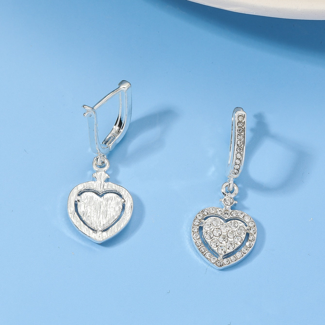 Hot Selling Hot Style Hollow Heart Zircon Earrings Sweet Love Earrings Female Valentine's Day Gift